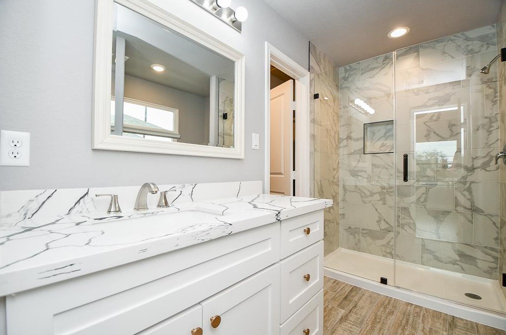 6665 Northdale, Houston TX  77087-6424 exterior
