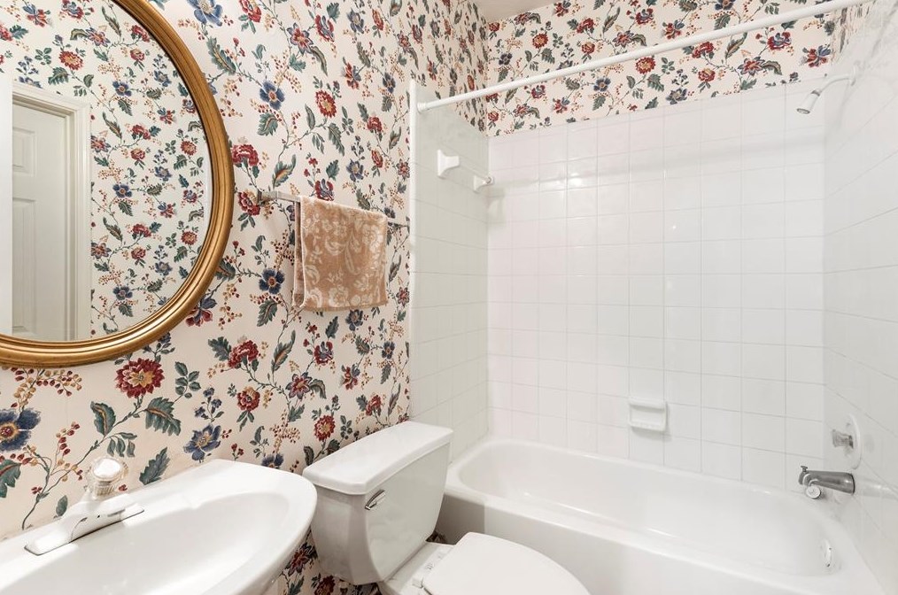 17815 Mossy Rdg Ln, Houston TX  77095-4422 exterior