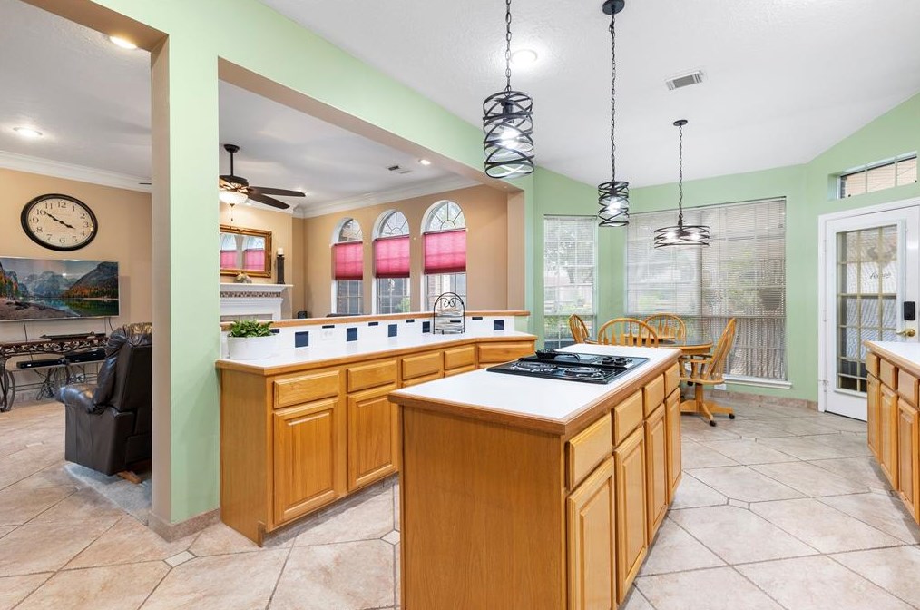 17815 Mossy Rdg Ln, Houston TX  77095-4422 exterior