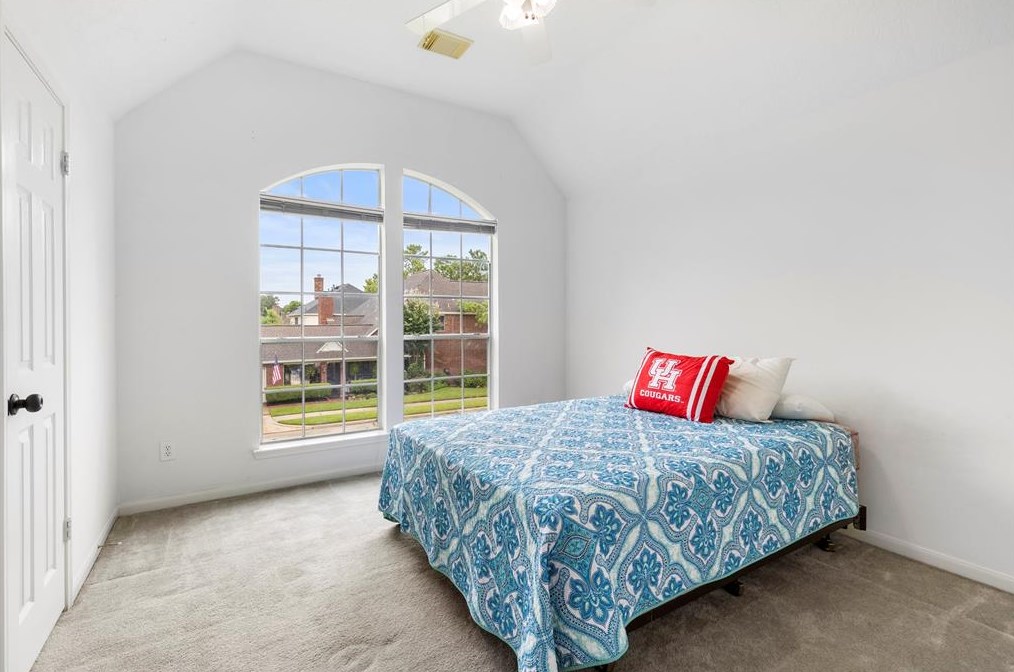 17815 Mossy Rdg Ln, Houston TX  77095-4422 exterior