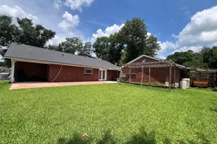 101 Willowbend St, Huntsville, TX 77320 - Photo 12