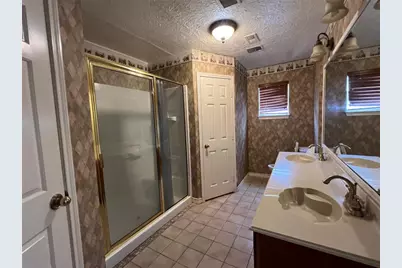 101 Willowbend Street, Huntsville, TX 77320 - Photo 6