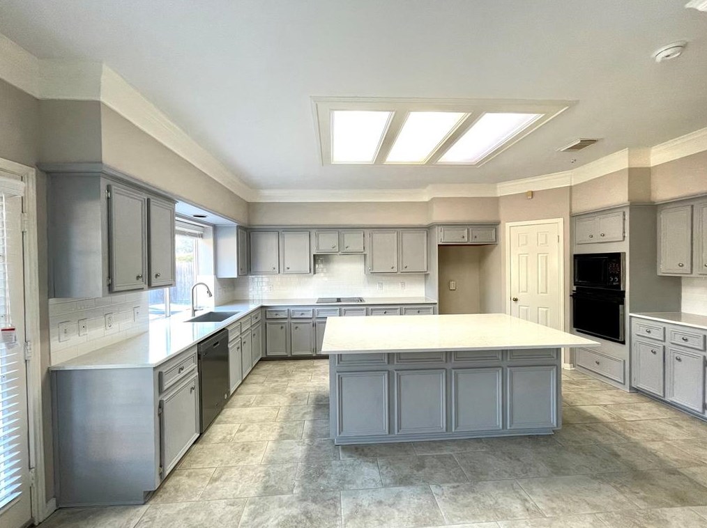 4002 Bratton St, Sugar Land, TX 77479
