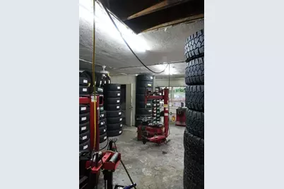 1702 Lockwood Dr Drive, Houston, TX 77020 - Photo 10