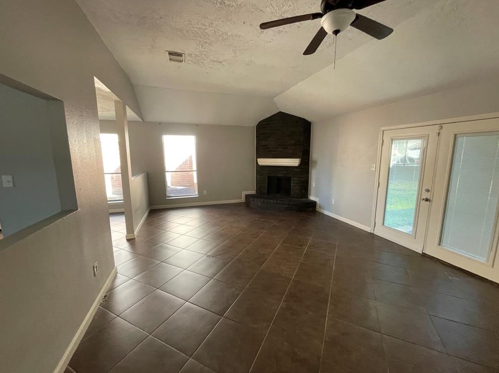 15627 Fox Springs Dr, Houston, TX 77084