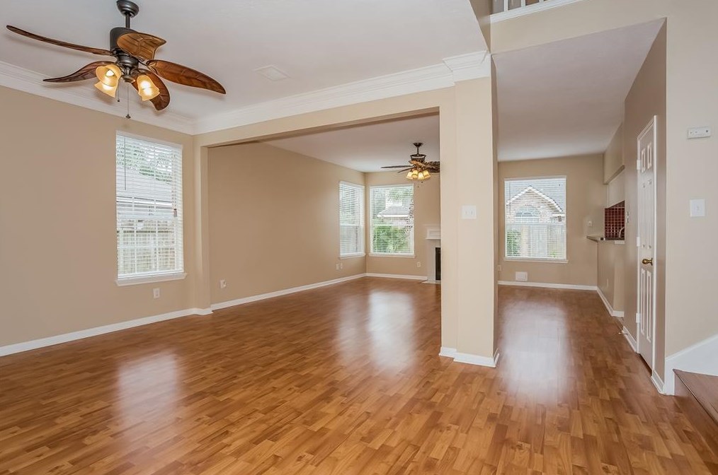 19106 Mockingbird Valley Dr, Katy, TX 77449-5200