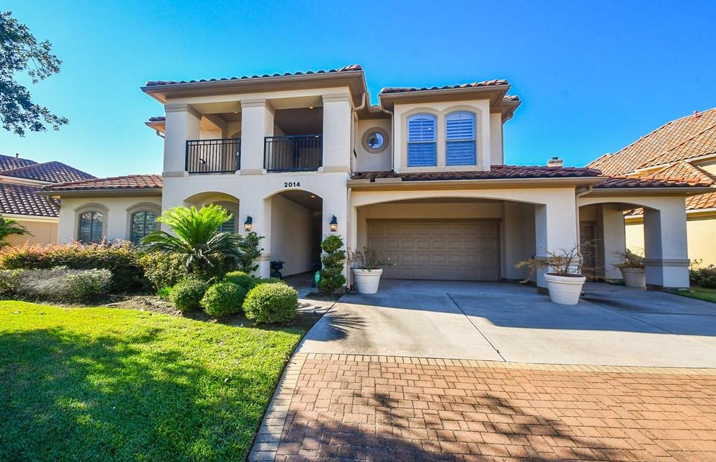 2014 Flower Garden Ln, Houston, TX 77077-3542