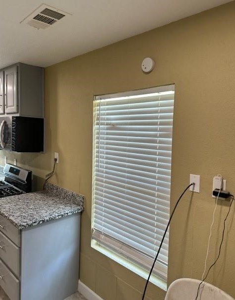 1813 California St, Baytown, TX 77520