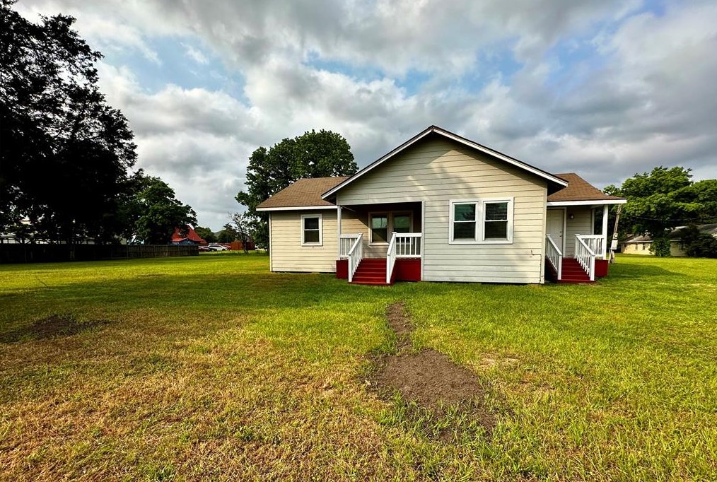 318 Melton St, Magnolia, TX 77354