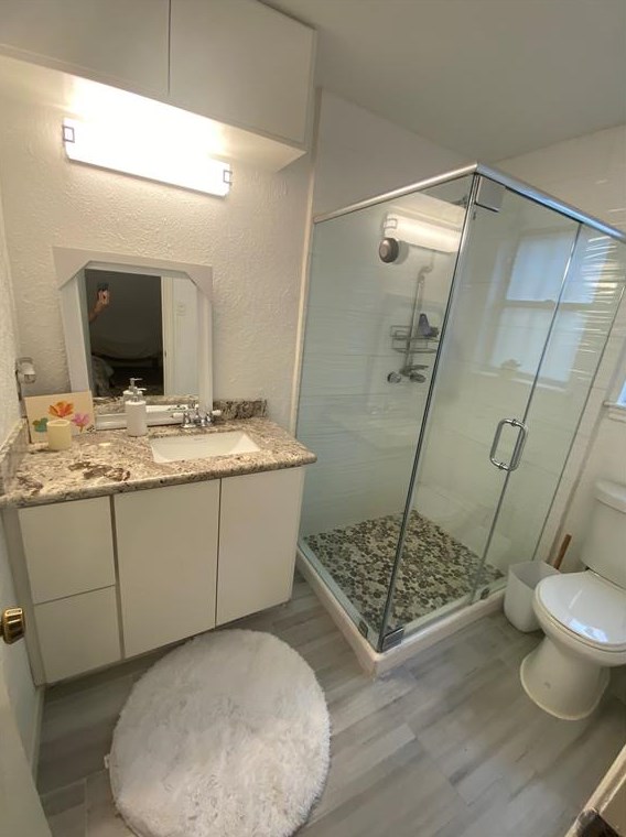 7030 Wood Bluff Blvd, Houston, TX 77040-4218