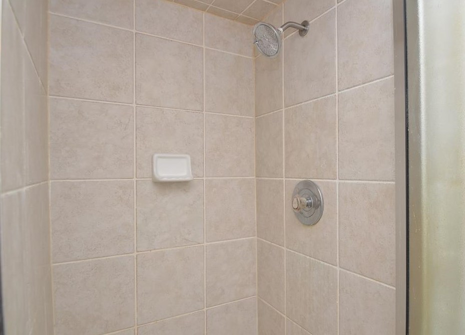 18906 Twigsworth Ln, Humble TX 77346-2608 exterior