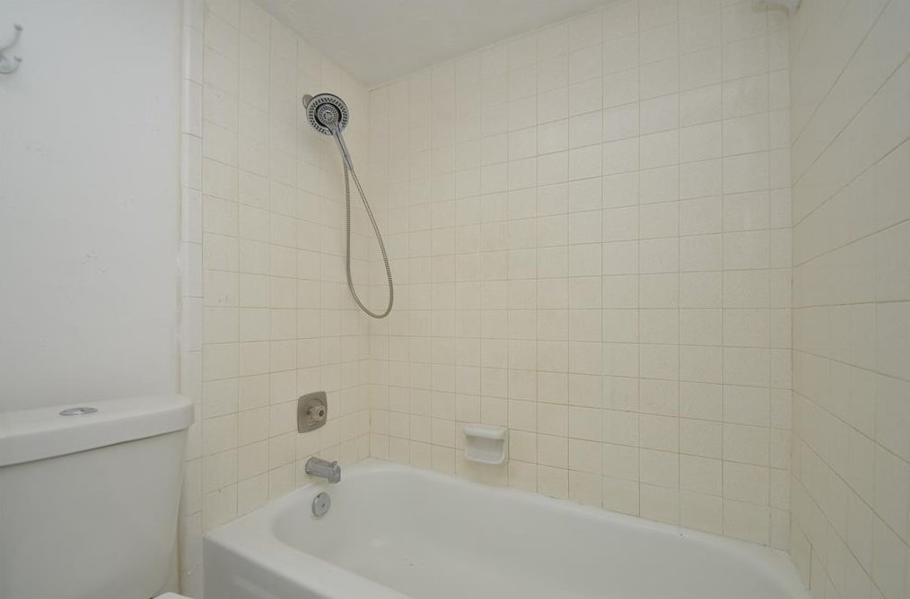 18906 Twigsworth Ln, Humble TX 77346-2608 exterior