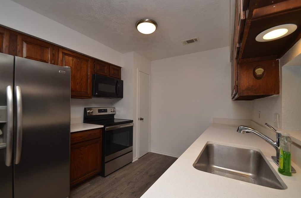 18906 Twigsworth Ln, Humble TX 77346-2608 exterior