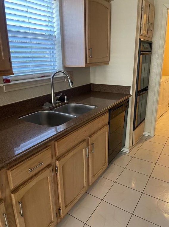 10803 Glenwolde Dr, Houston TX  77099-2115 exterior
