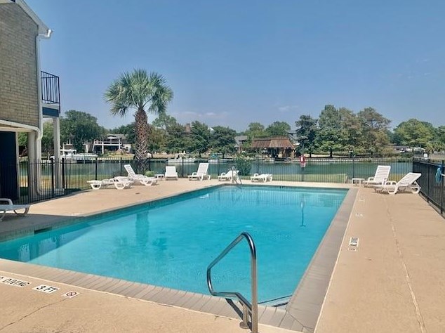 18515 Egret Bay Blvd # 1404, Houston, TX