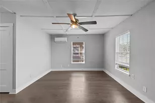 4808 35th St E, Dickinson, TX 77539 - Photo 4