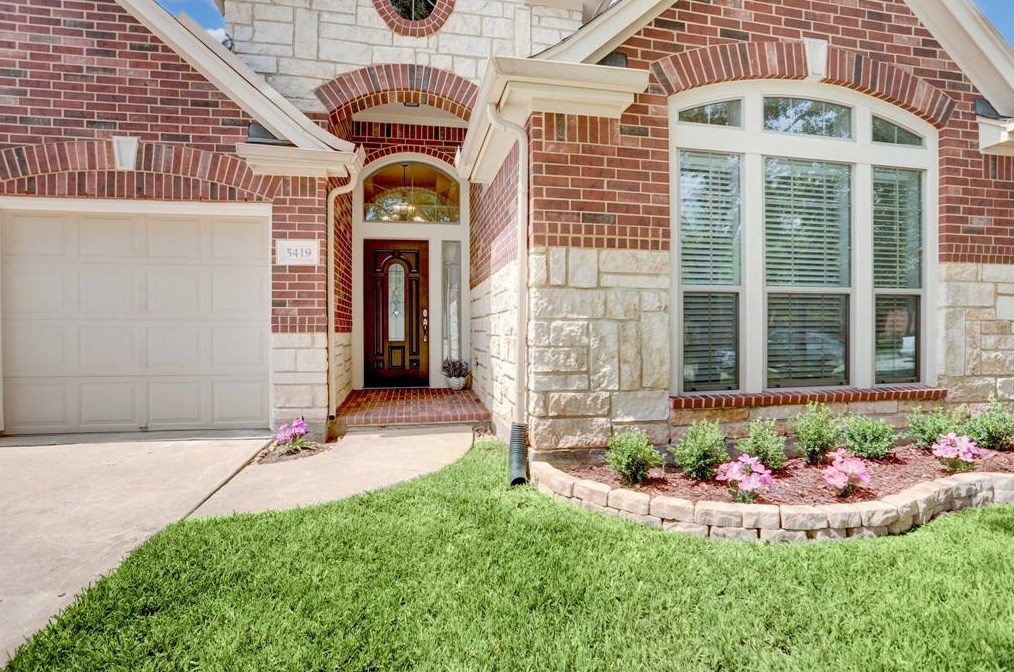 5419 Linden Rose Ln, Sugar Land, TX 77479