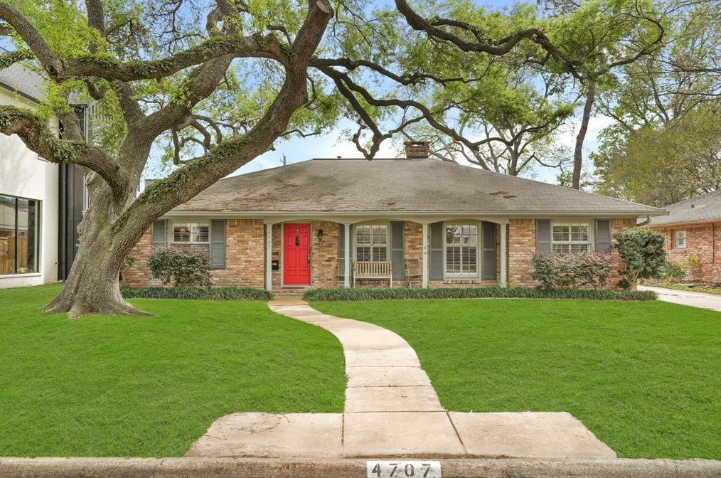 4707 Waring St, Houston TX  77027-6219 exterior
