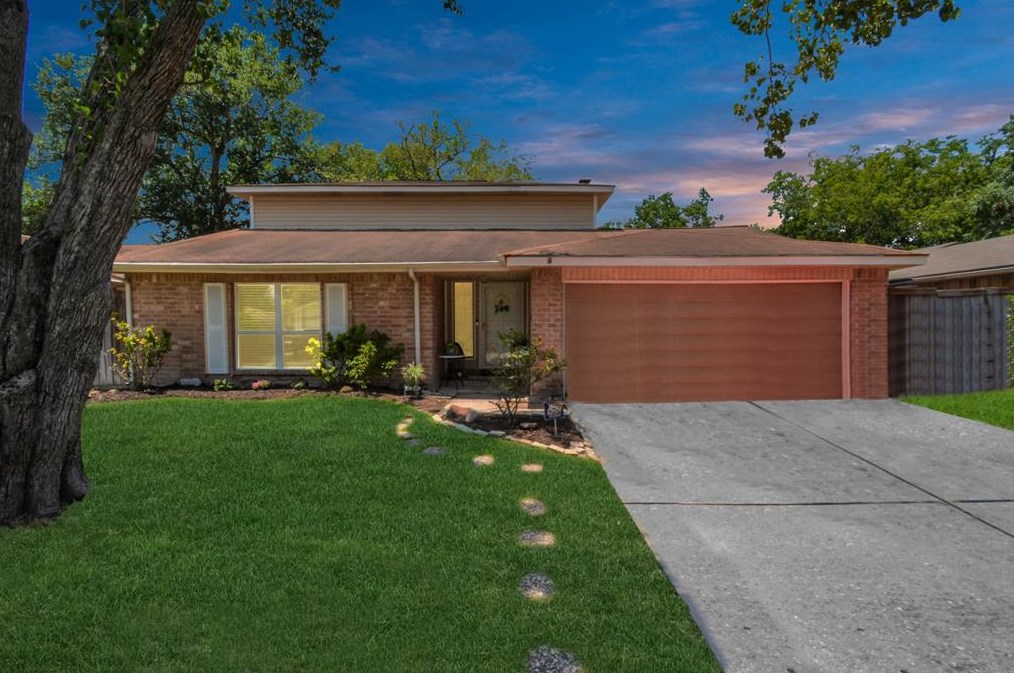 8519 Church Light Ln, Houston, TX 77064-8133