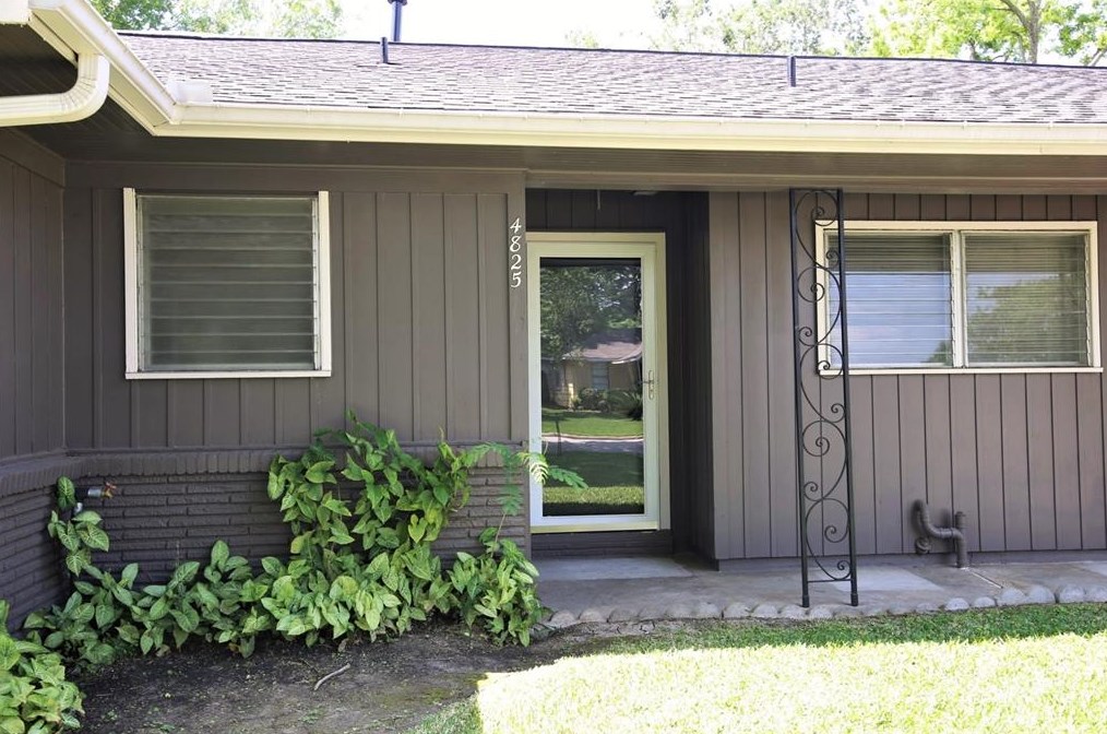 4825 Hummingbird St, Houston, TX 77035