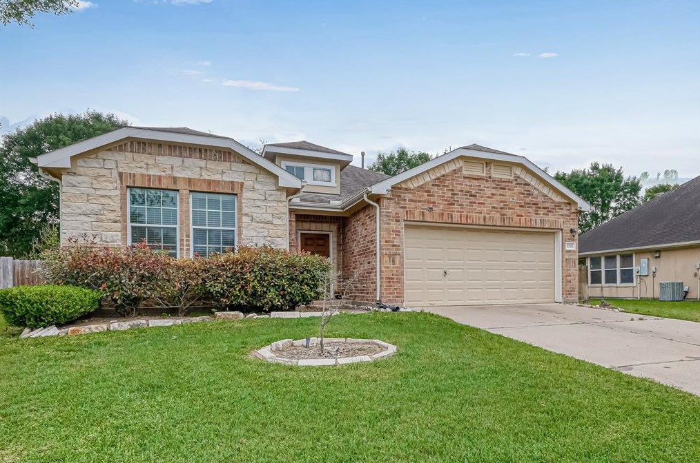 2703 Cresthollow Ln, Houston, TX 77082