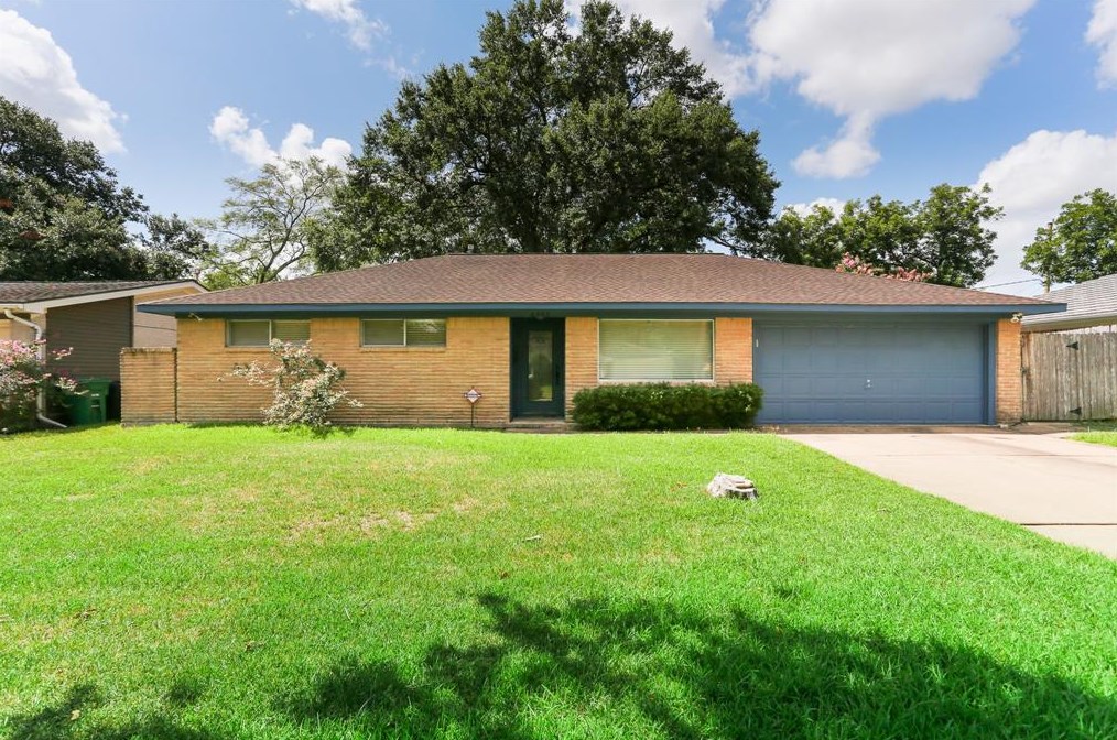 6003 Duxbury St, Houston, TX 77035