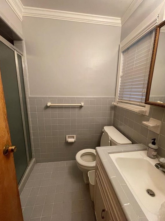 5238 Beechnut St, Houston, TX 77096-1302