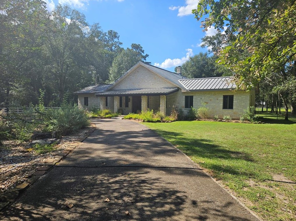 43 Riata Dr, Magnolia, TX 77354