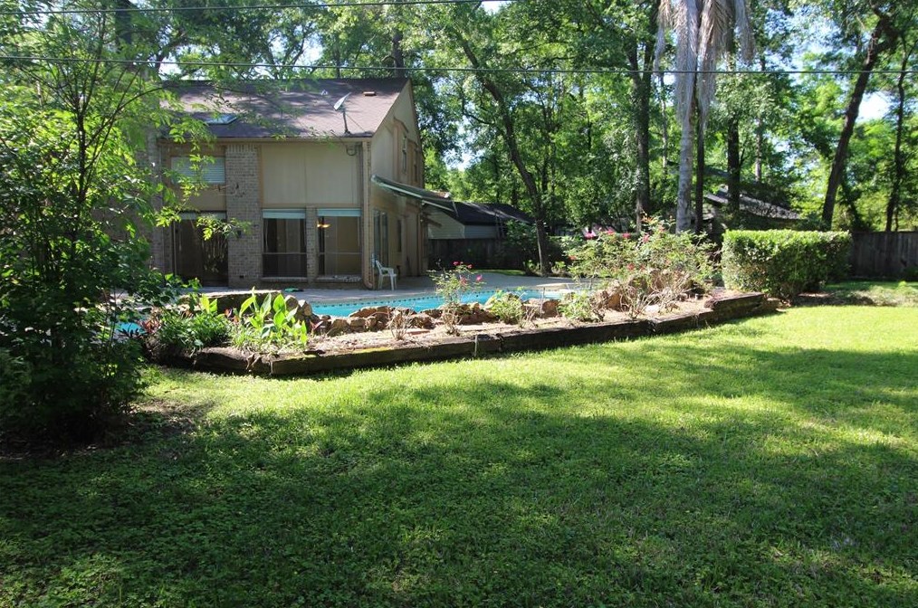 10802 Colony Wood Pl, Spring TX  77380-1310 exterior