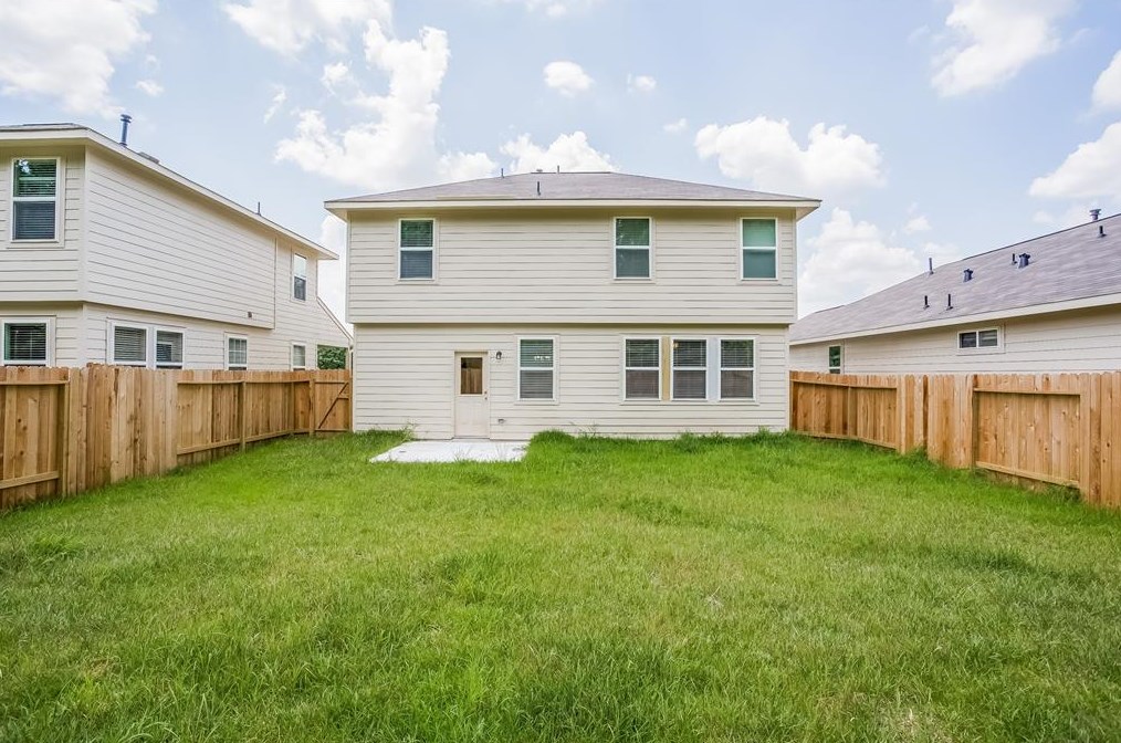 2630 Mesquite Ridge Dr, Houston, TX 77073