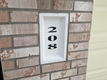 208 Rodeo Dr, Manvel, TX 77578