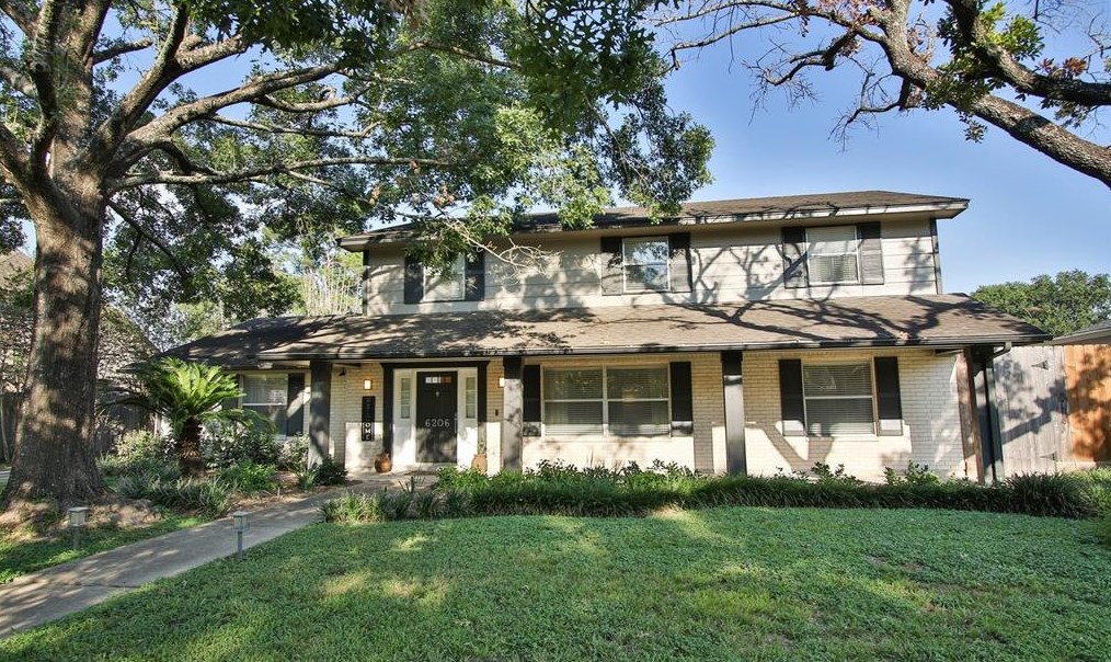6206 Francis Marion Dr, Houston, TX 77091-2712