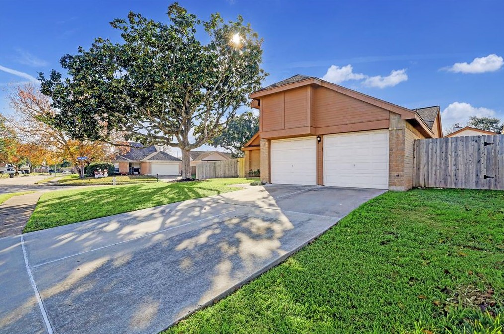 2502 Planters Row, Sugar Land, TX 77478