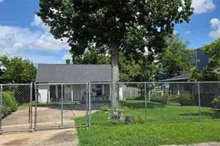 5518 Cochran St, Houston, TX 77009 - Photo 2