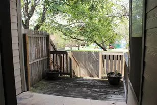 210 S Tesch St, Bellville, TX 77418 - Photo 30