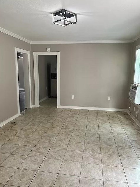 2510 Berry St, Houston, TX 77004-4218