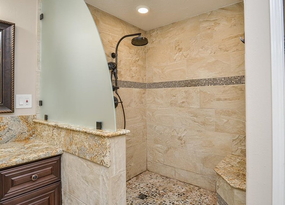 16239 Salida De Sol Dr, Houston TX exterior