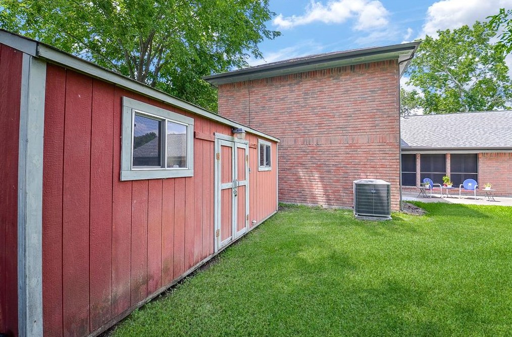 16239 Salida De Sol Dr, Houston TX exterior