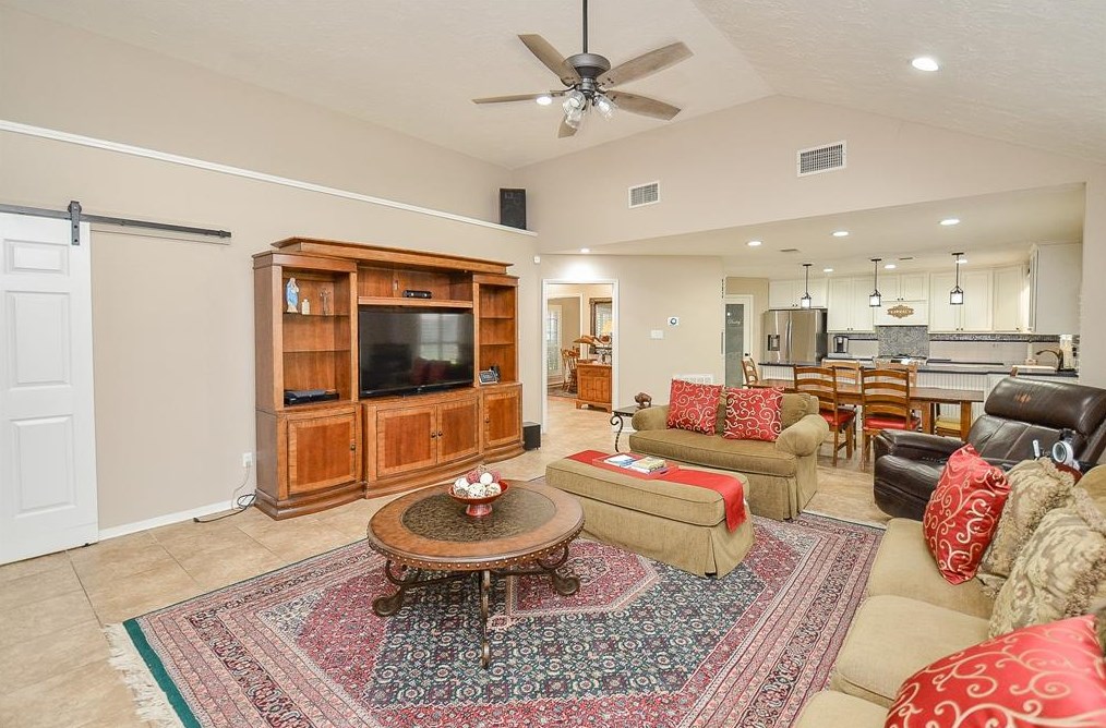 16239 Salida De Sol Dr, Houston TX exterior