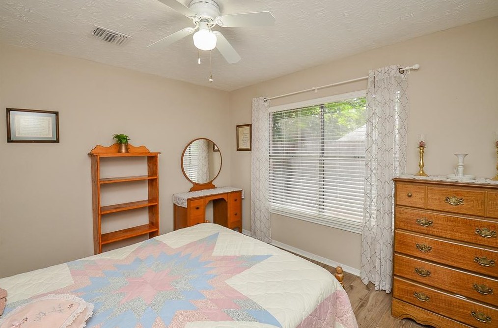 16239 Salida De Sol Dr, Houston TX exterior