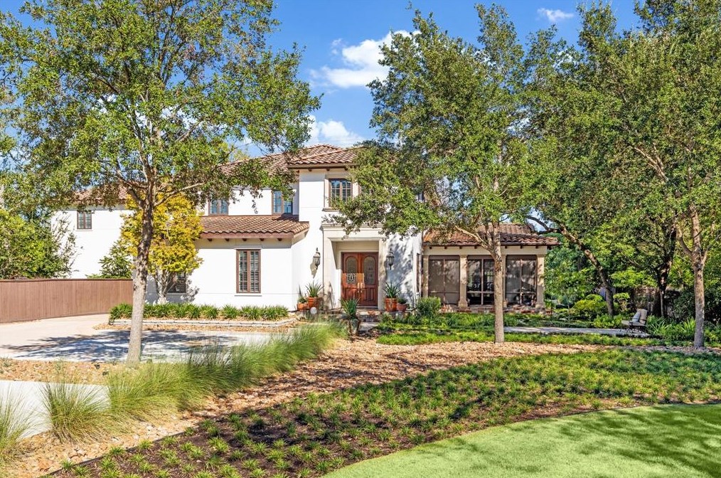 200 Mulberry Ln, Bellaire, TX 77401