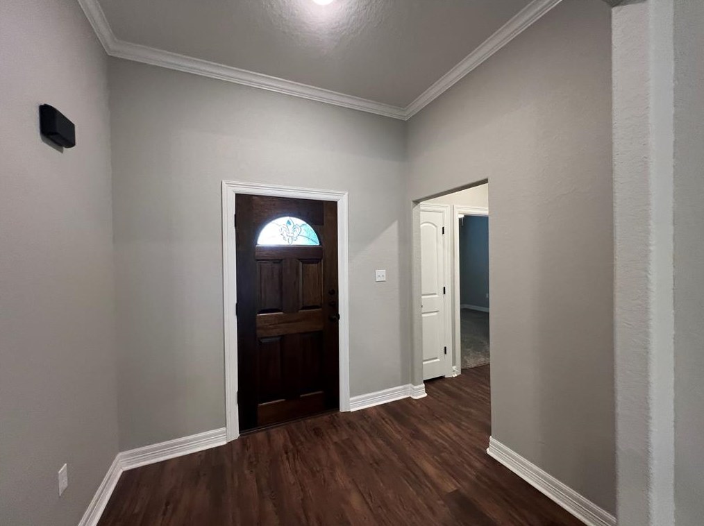 129 Shannon St, Angleton, TX 77515