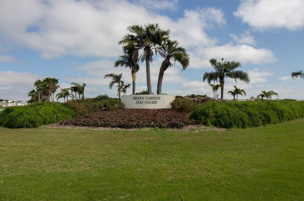 68 Island Psge, Galveston, TX 77554