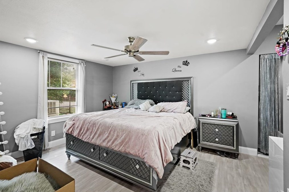 718 Mnr St, Houston TX  77015-4136 exterior