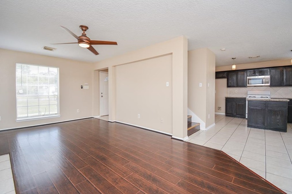 7433 Maxroy St, Houston TX  77088-7813 exterior