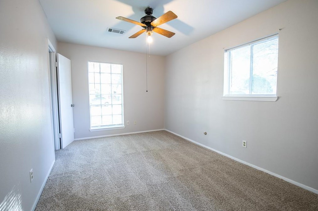 5705 Arthington St, Houston TX  77053-3005 exterior