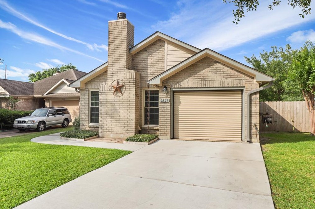 2527 Trotter Dr, Katy, TX 77493-3483
