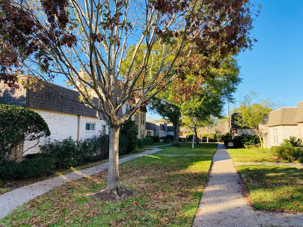 30 River Creek Way, Sugar Land, TX 77478