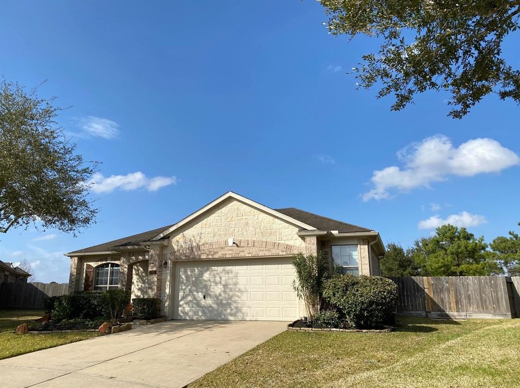 3101 Trail Hollow Dr, Pearland, TX 77584
