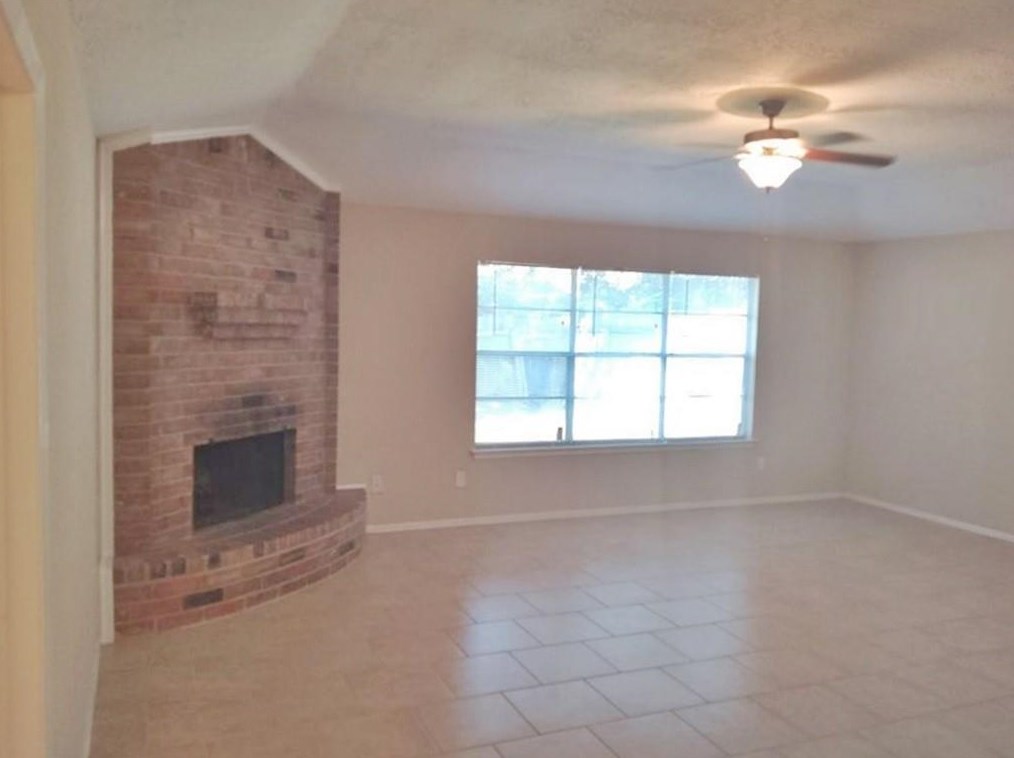 6423 Barrygate Dr, Spring TX  77373-7349 exterior